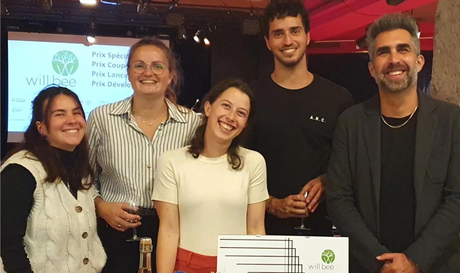 Photo des étudiants à la remise des prix