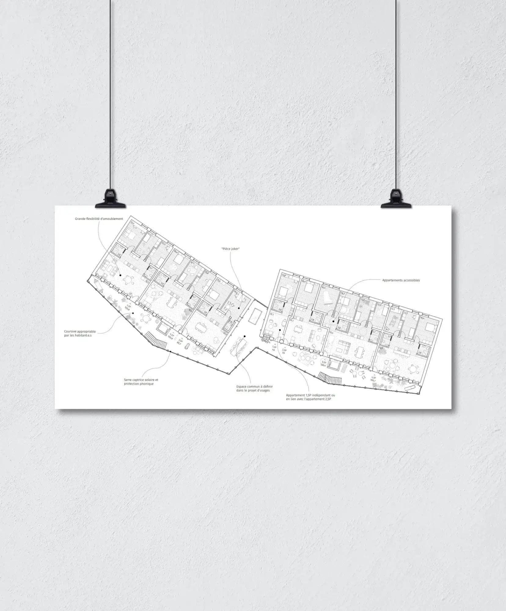 Photo d'un plan suspendu devant un mur